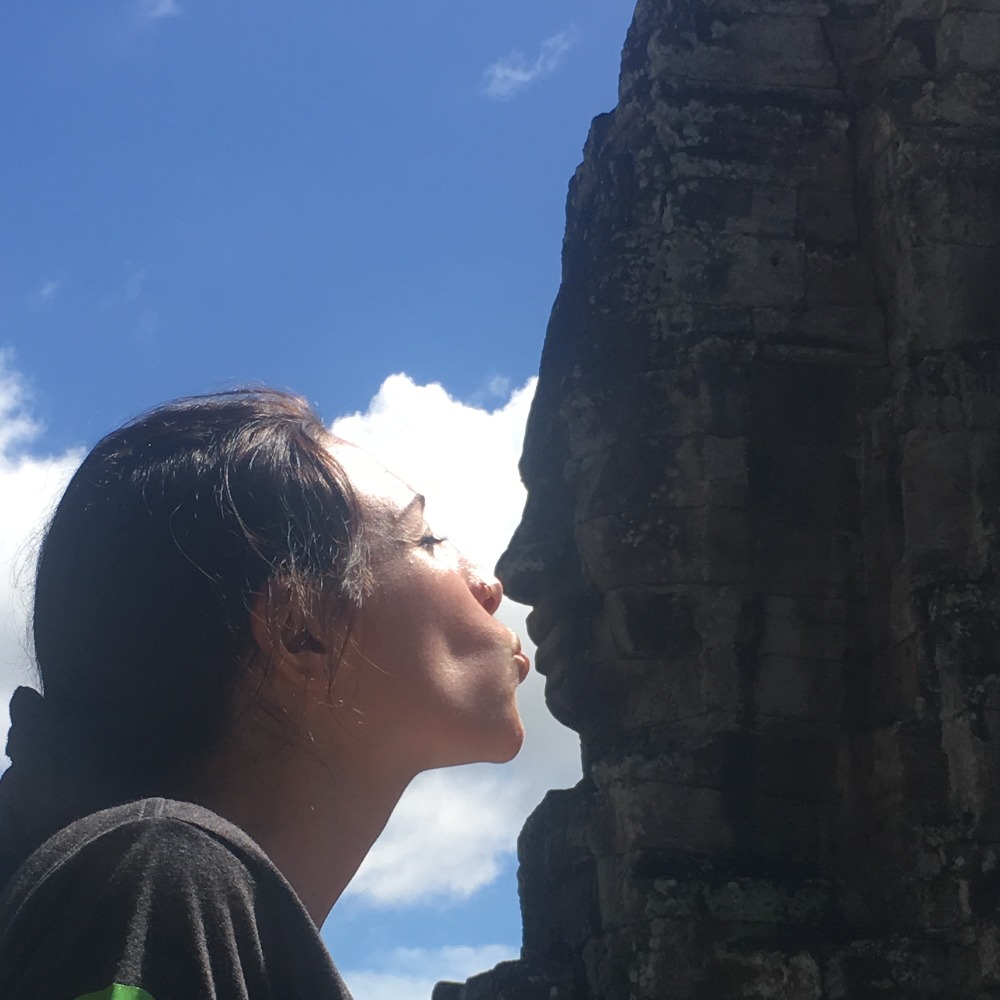 Meet your Posher, Caitlin